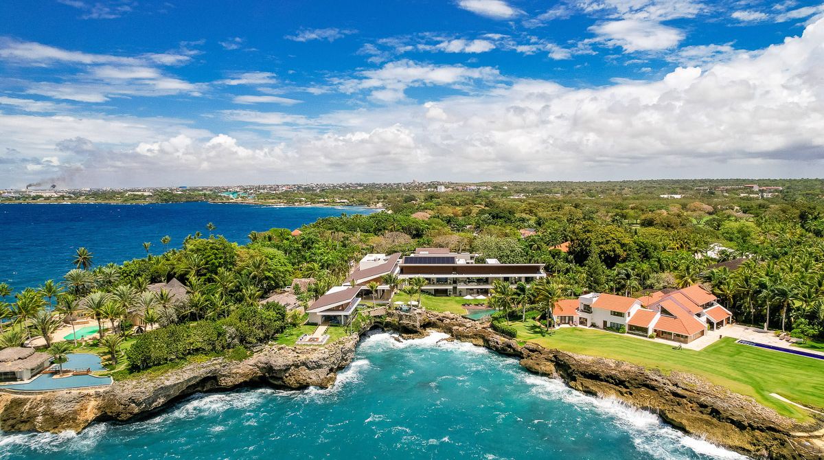 book a villa in casa de campo