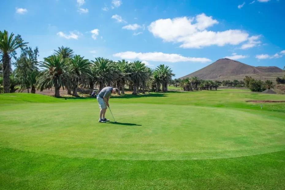 Disfruta de golf ilimitado en Lanzarote